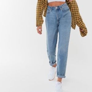 VINTAGE HIGHWAISTED MOM JEANS / BILLBLASS / 90’S